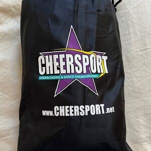 Cheersport Blanket throw in Black Drawstring Bag